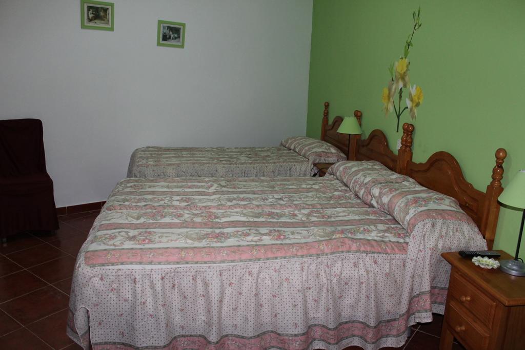 Hostal Restaurante "El Cercao" Sauca Стая снимка